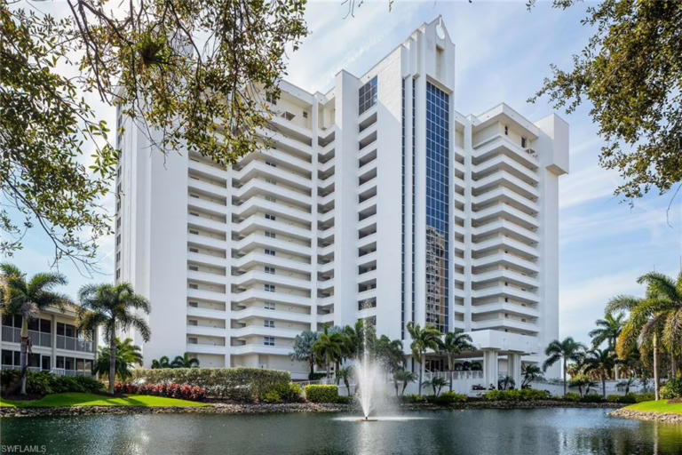 St Lucia condominiums in Naples, Florida